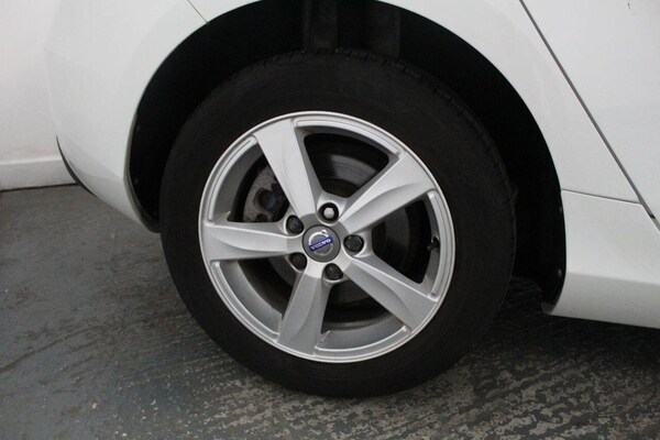 Used Volvo V40 2015 for sale - 76178928: Photo 54