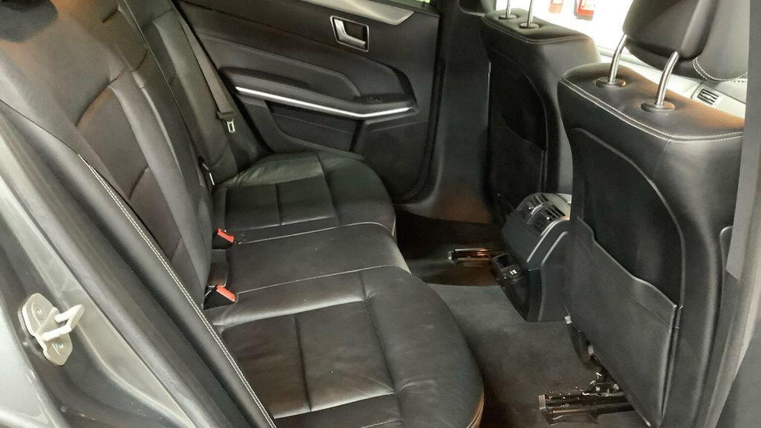 Used Mercedes-Benz E Class 2015 for sale - 76666159: Photo 11