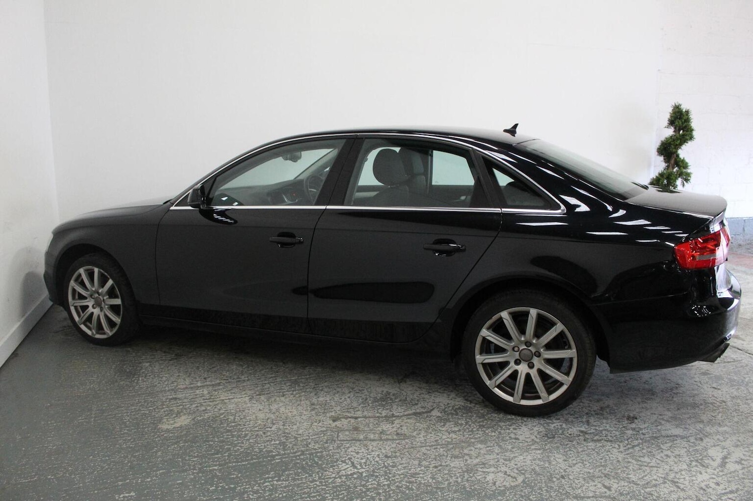Used Audi A4 2015 for sale - 76605697: Photo 10