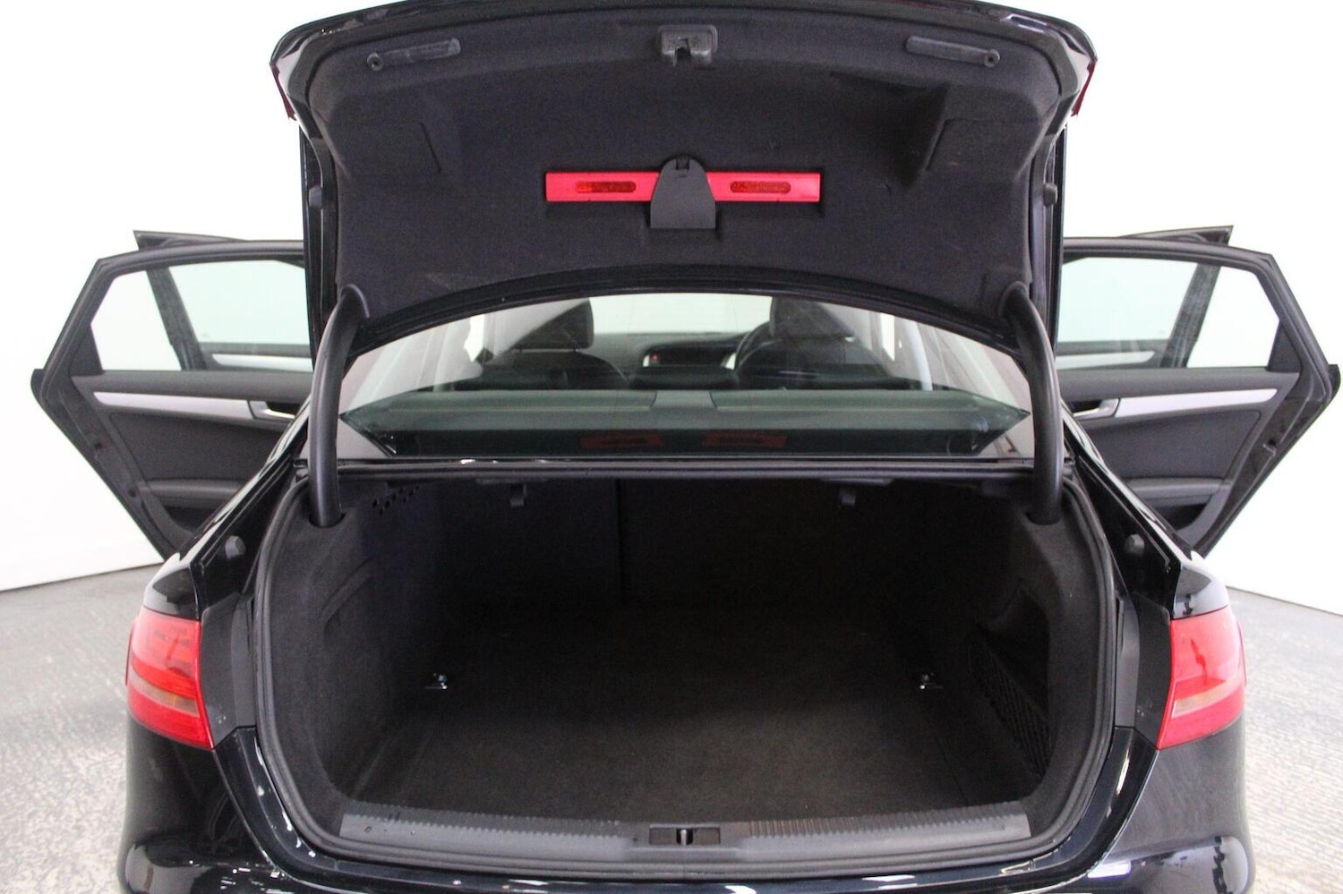 Used Audi A4 2015 for sale - 76605697: Photo 24