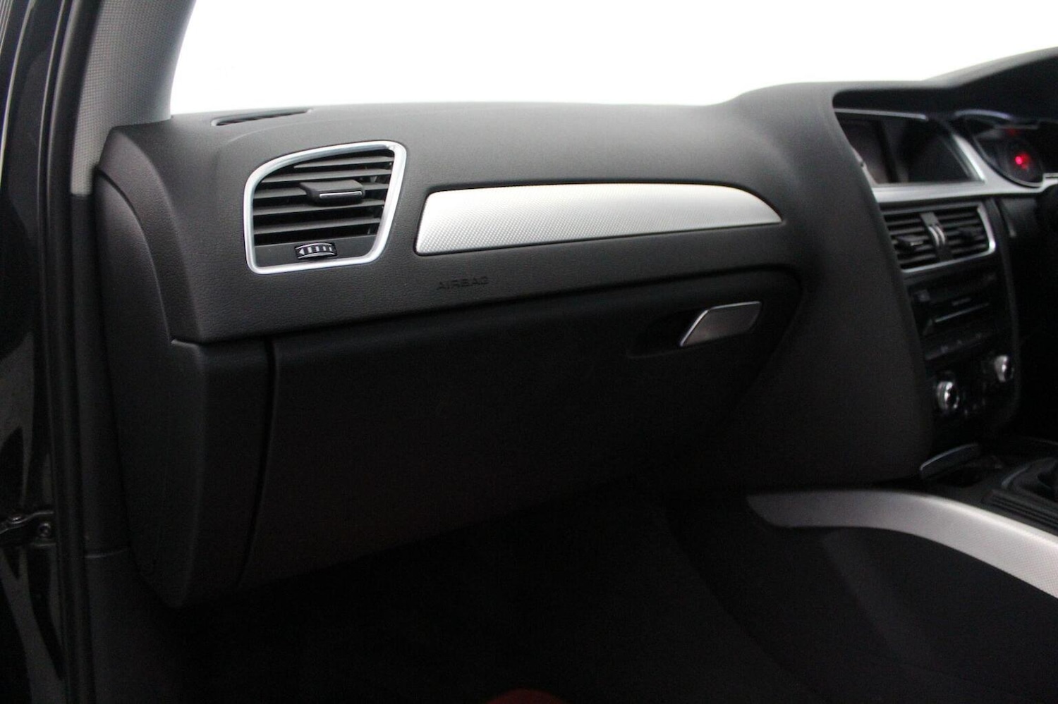 Used Audi A4 2015 for sale - 76605697: Photo 31