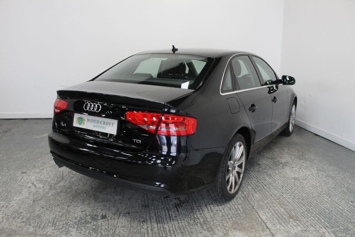 Used Audi A4 2015 for sale - 76605697: Photo 8