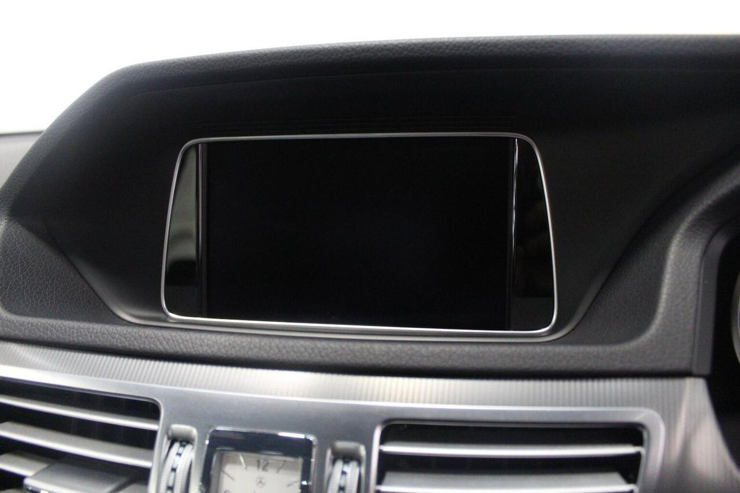 Used Mercedes-Benz E Class 2015 for sale - 77937933: Photo 42