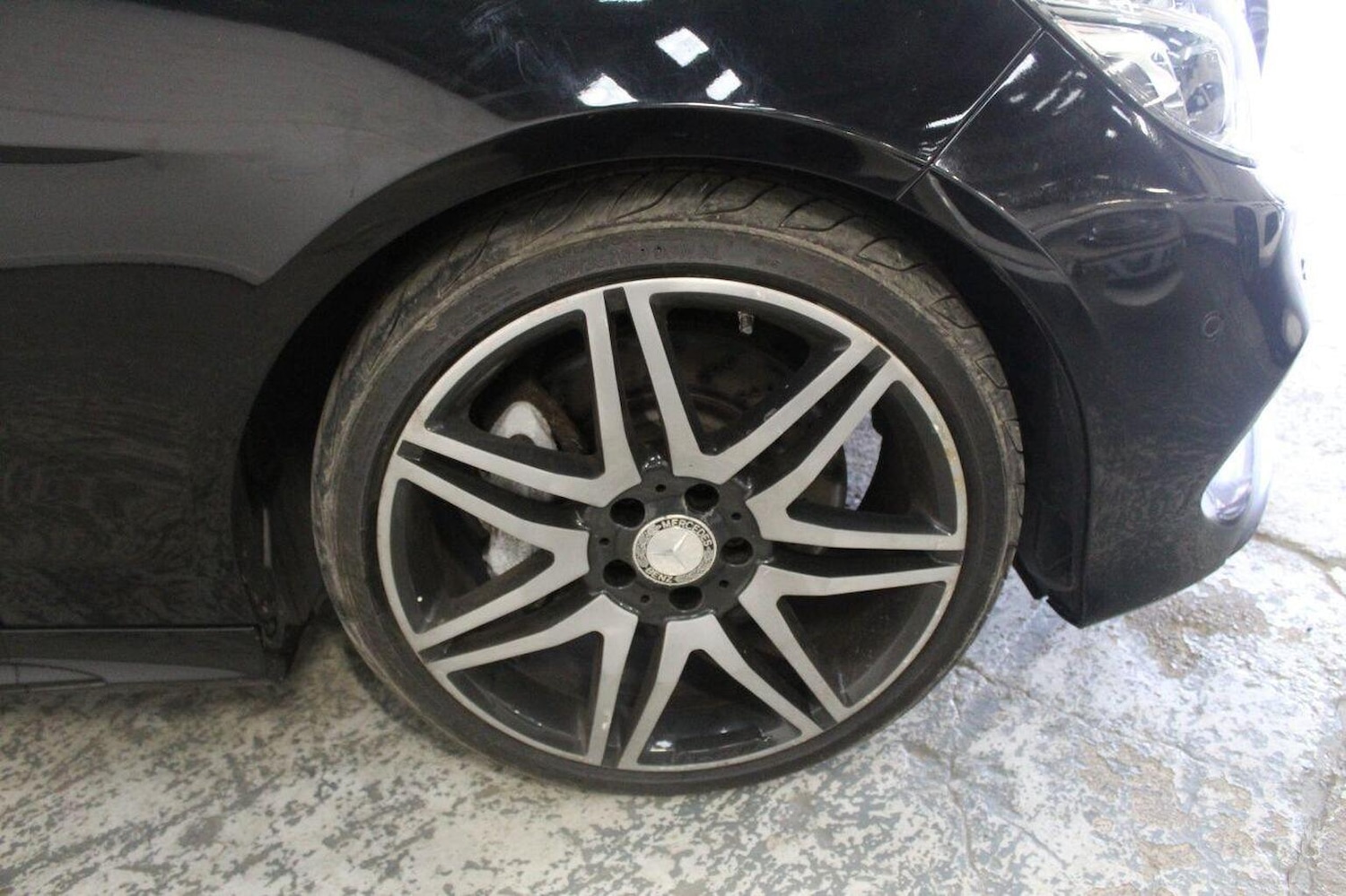 Used Mercedes-Benz E Class 2015 for sale - 77937933: Photo 60