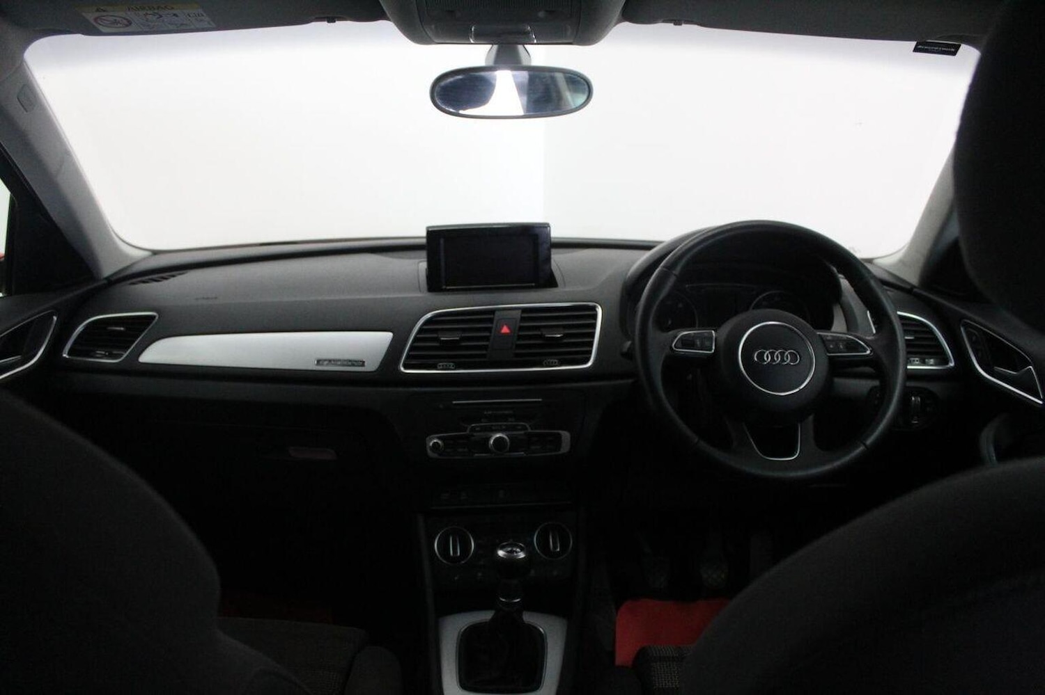 Used Audi Q3 2015 for sale - 76211895: Photo 28