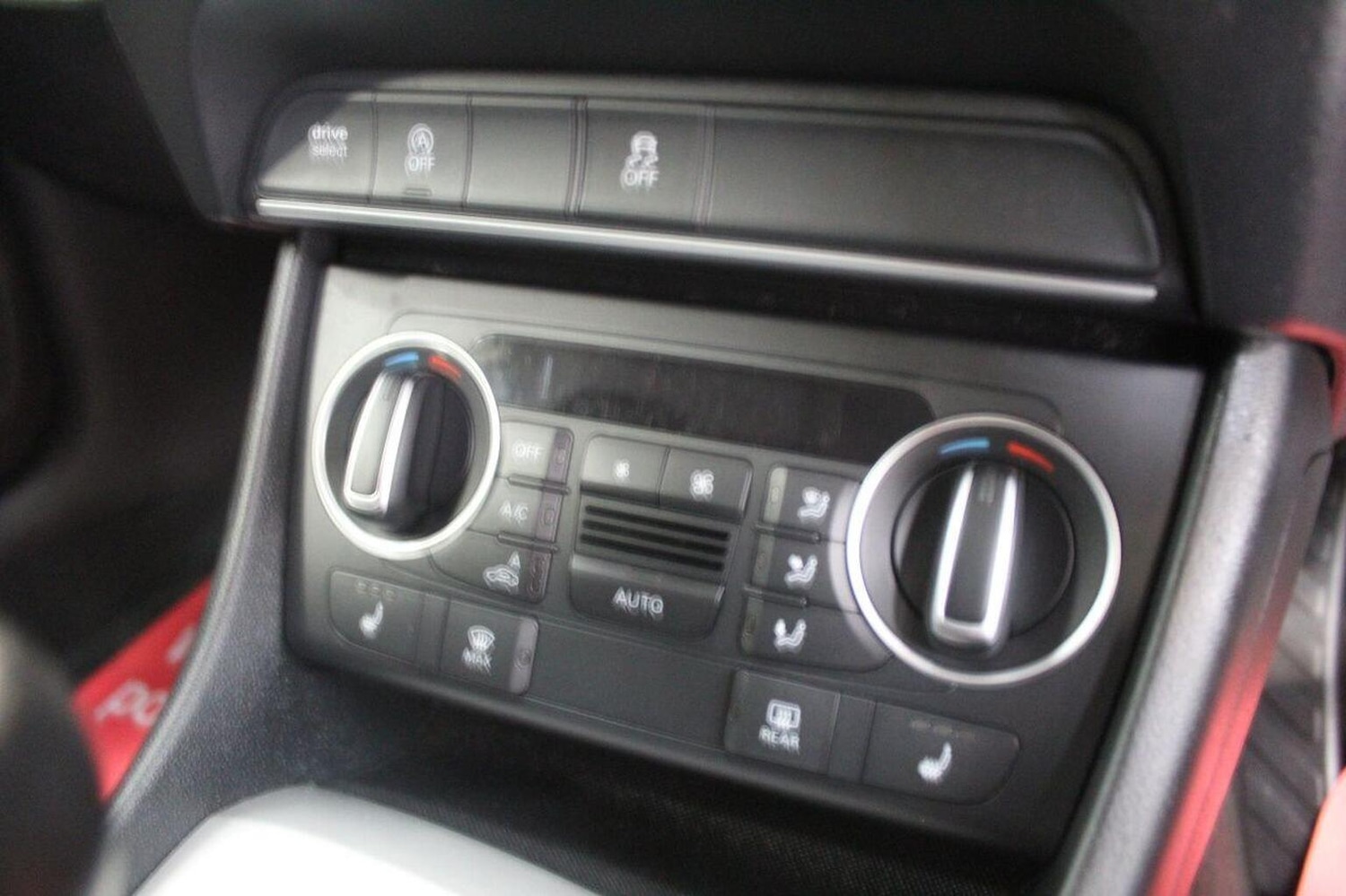 Used Audi Q3 2015 for sale - 76211895: Photo 40