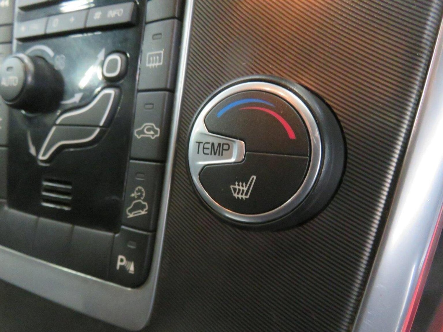 Used Volvo XC60 2013 for sale - 76281442: Photo 39