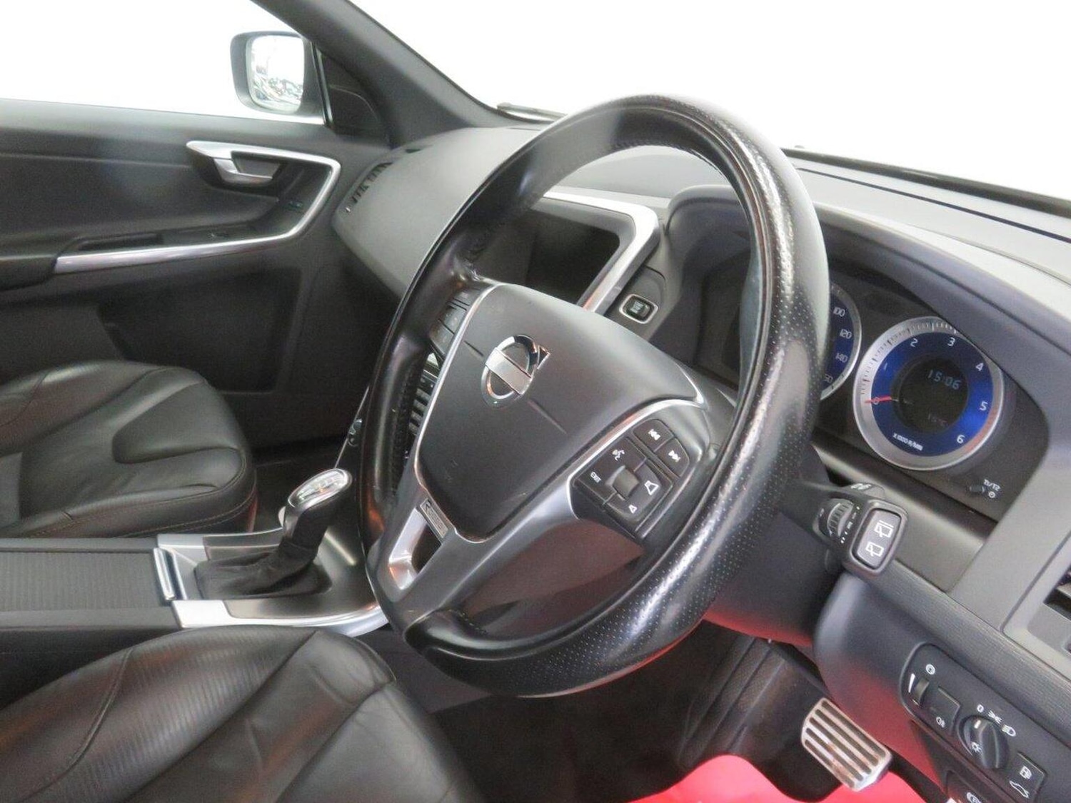 Used Volvo XC60 2013 for sale - 76281442: Photo 43