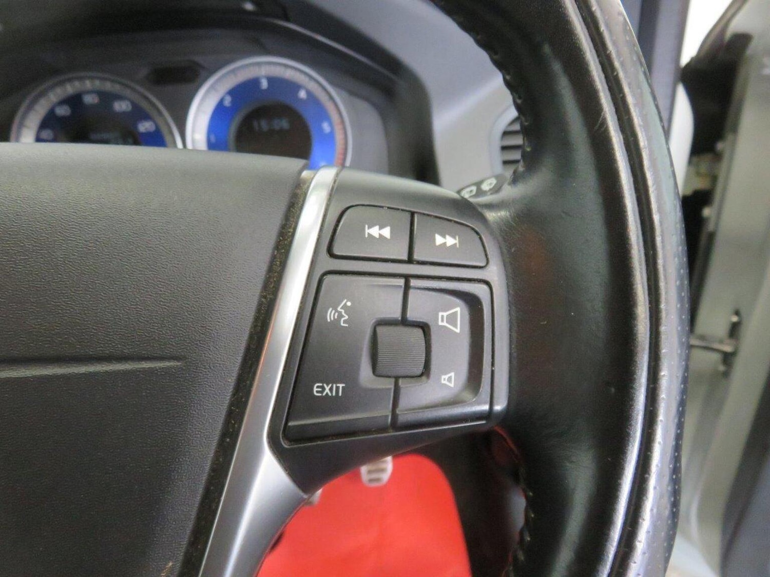 Used Volvo XC60 2013 for sale - 76281442: Photo 45