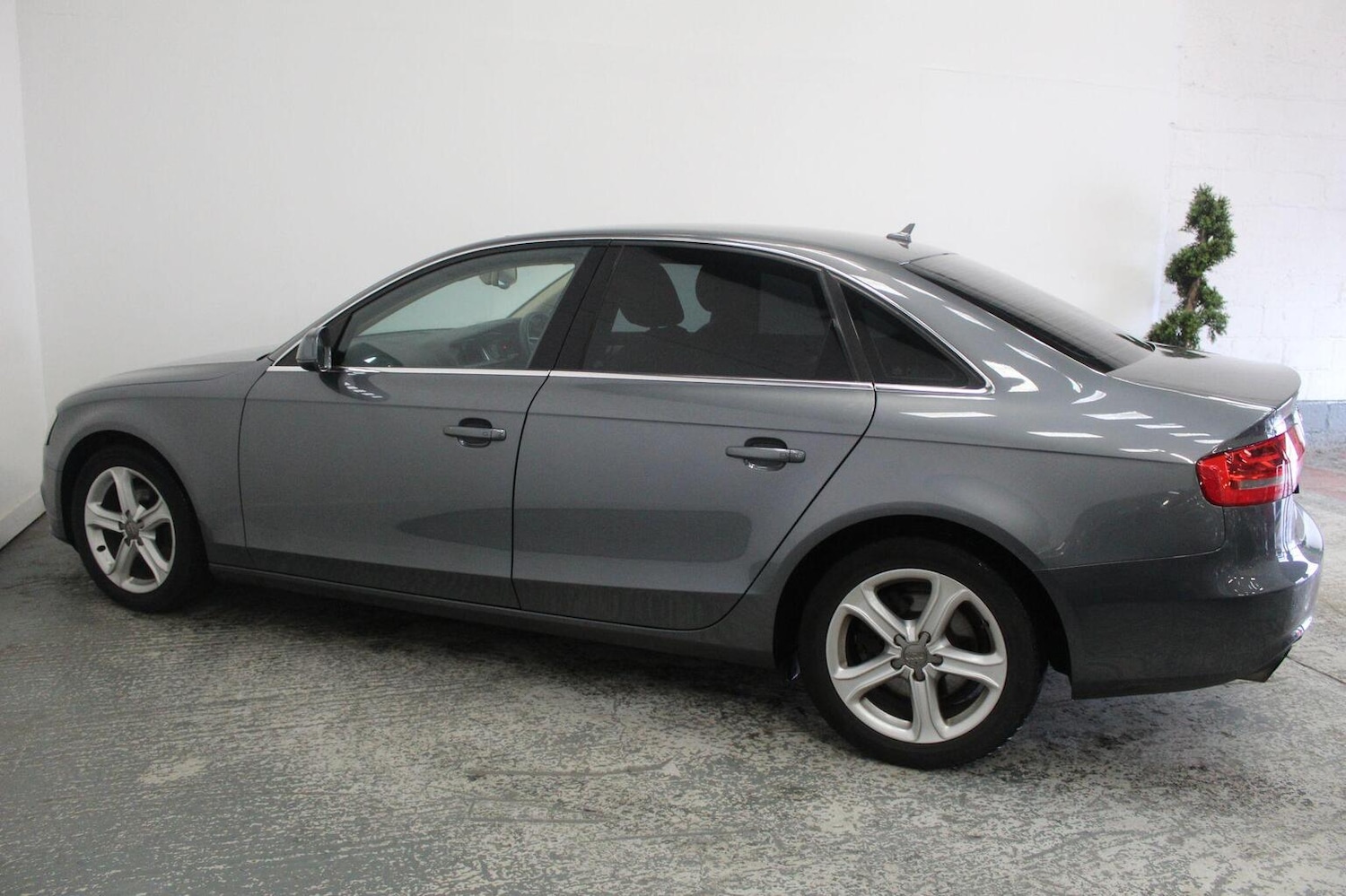 Used Audi A4 2014 for sale - 76579967: Photo 10