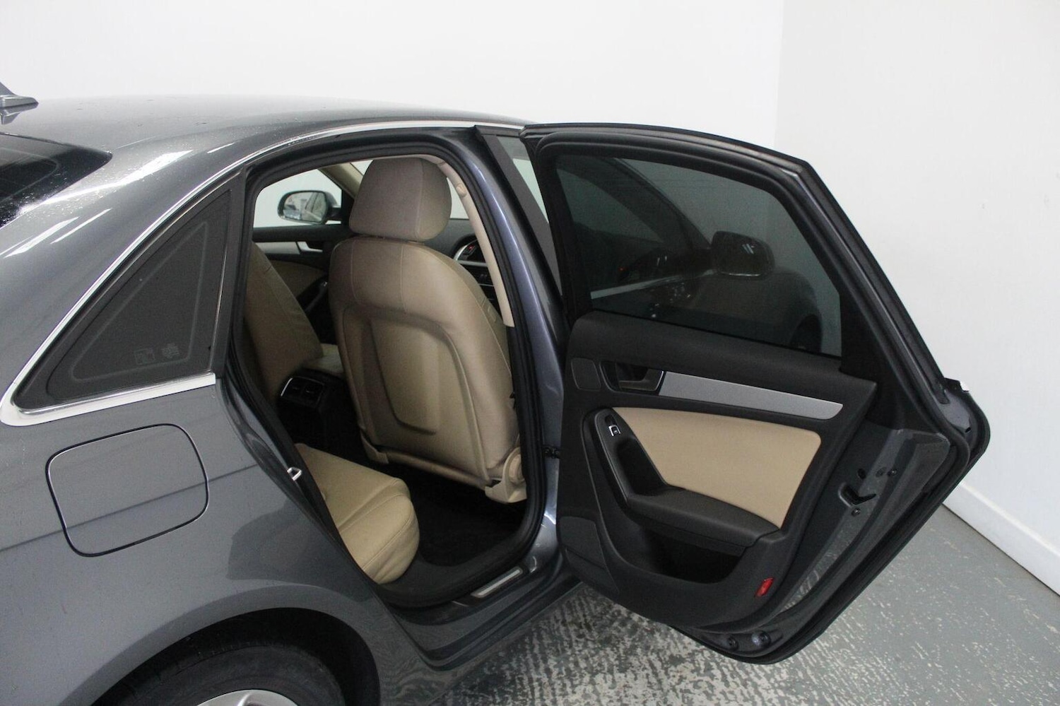 Used Audi A4 2014 for sale - 76579967: Photo 25