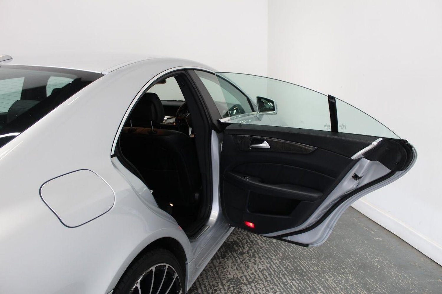 Used Mercedes-Benz CLS 2013 for sale - 77937789: Photo 26