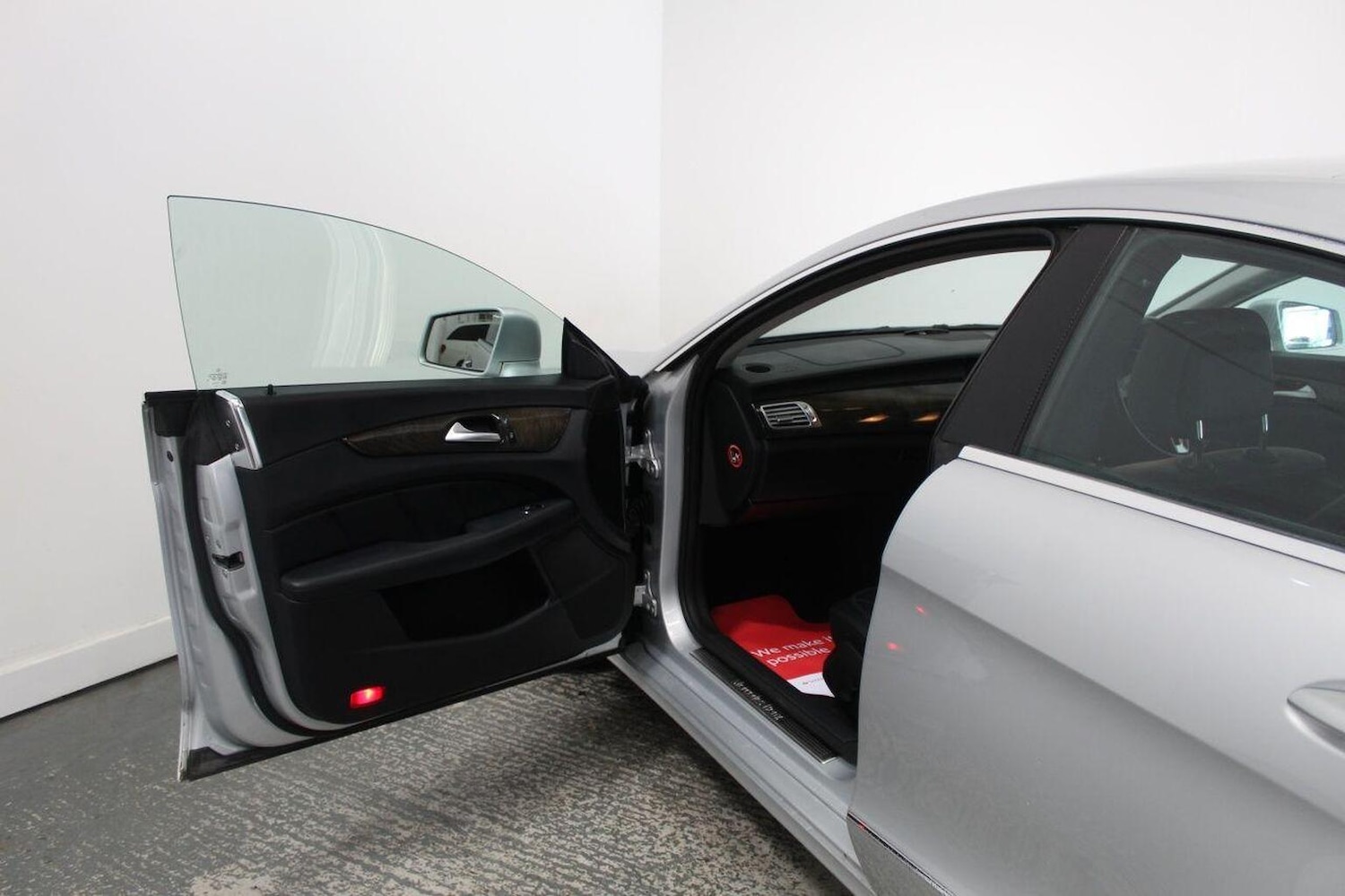 Used Mercedes-Benz CLS 2013 for sale - 77937789: Photo 27