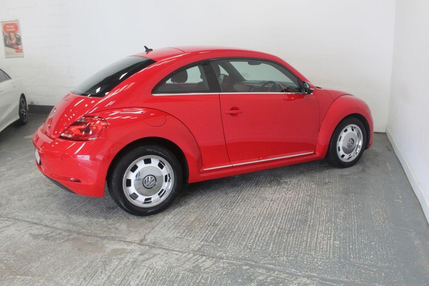 Used Volkswagen Beetle 2014 for sale - 77937969: Photo 11