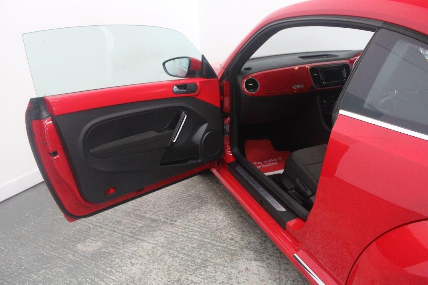 Used Volkswagen Beetle 2014 for sale - 77937969: Photo 24