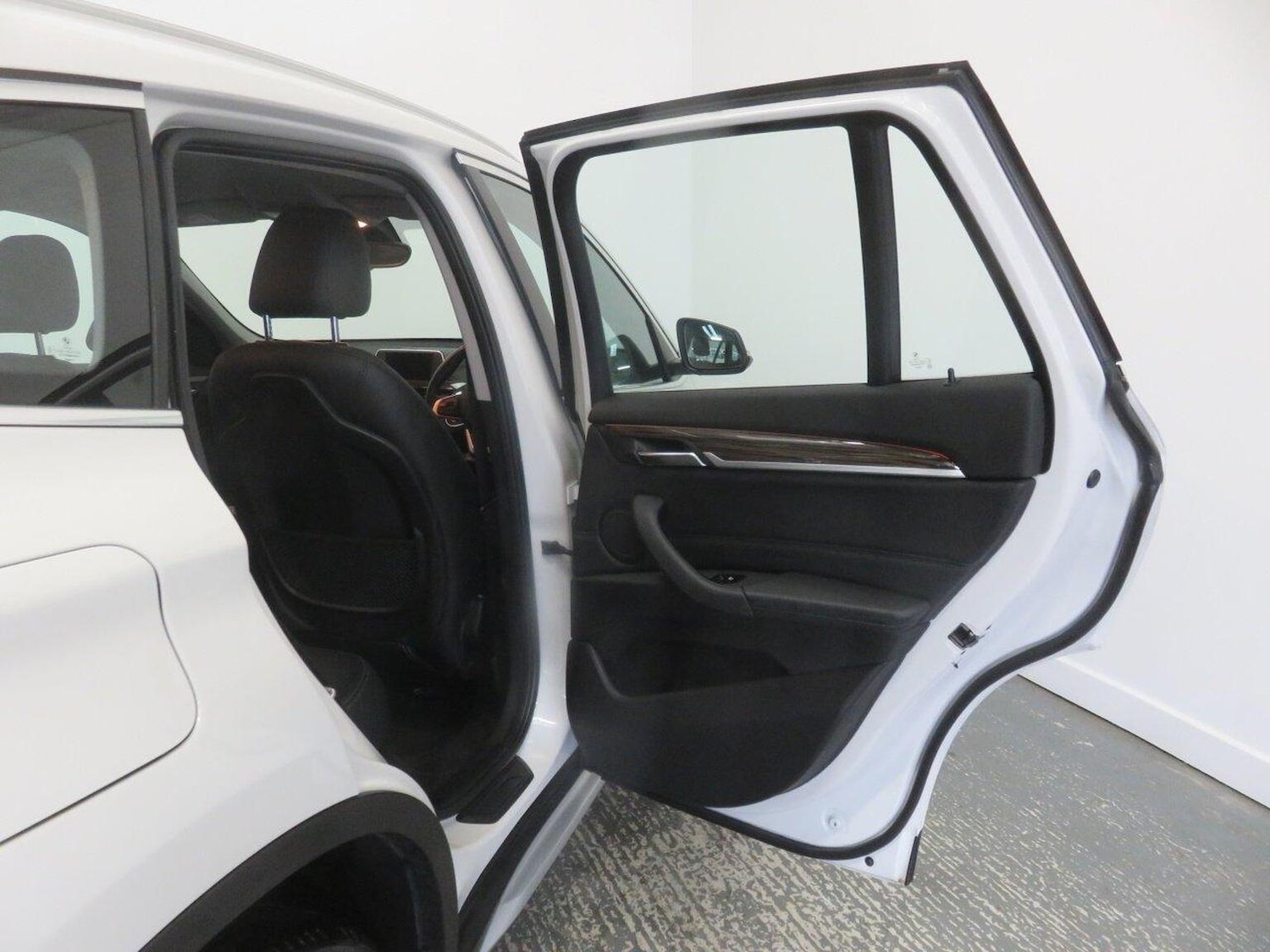 Used BMW X1 2015 for sale - 77938015: Photo 26