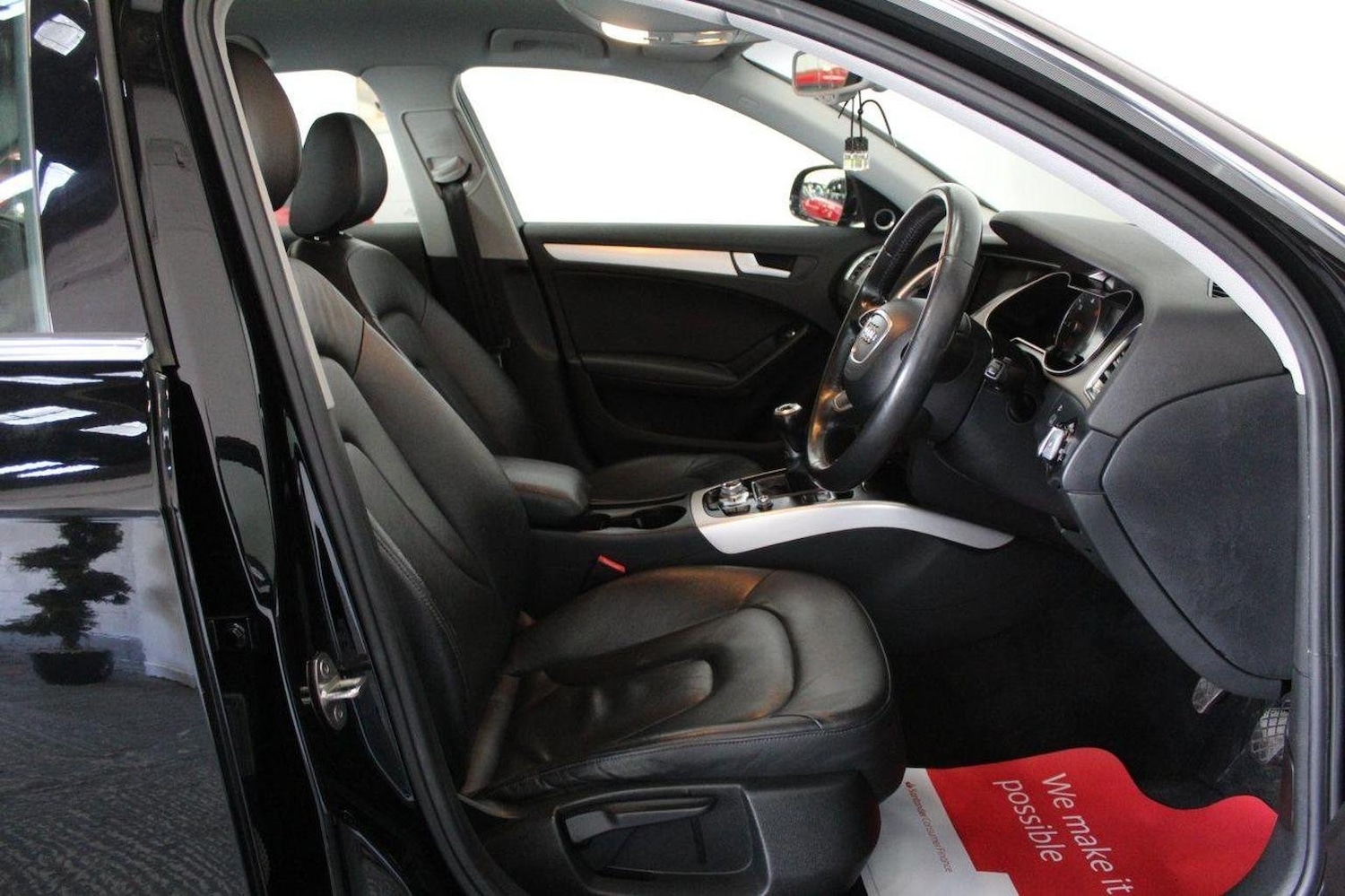 Vehicle 29