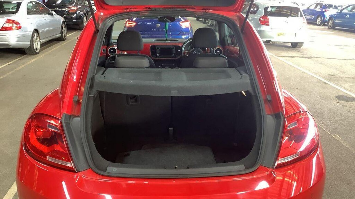 Used Volkswagen Beetle 2014 for sale - 77391895: Photo 10