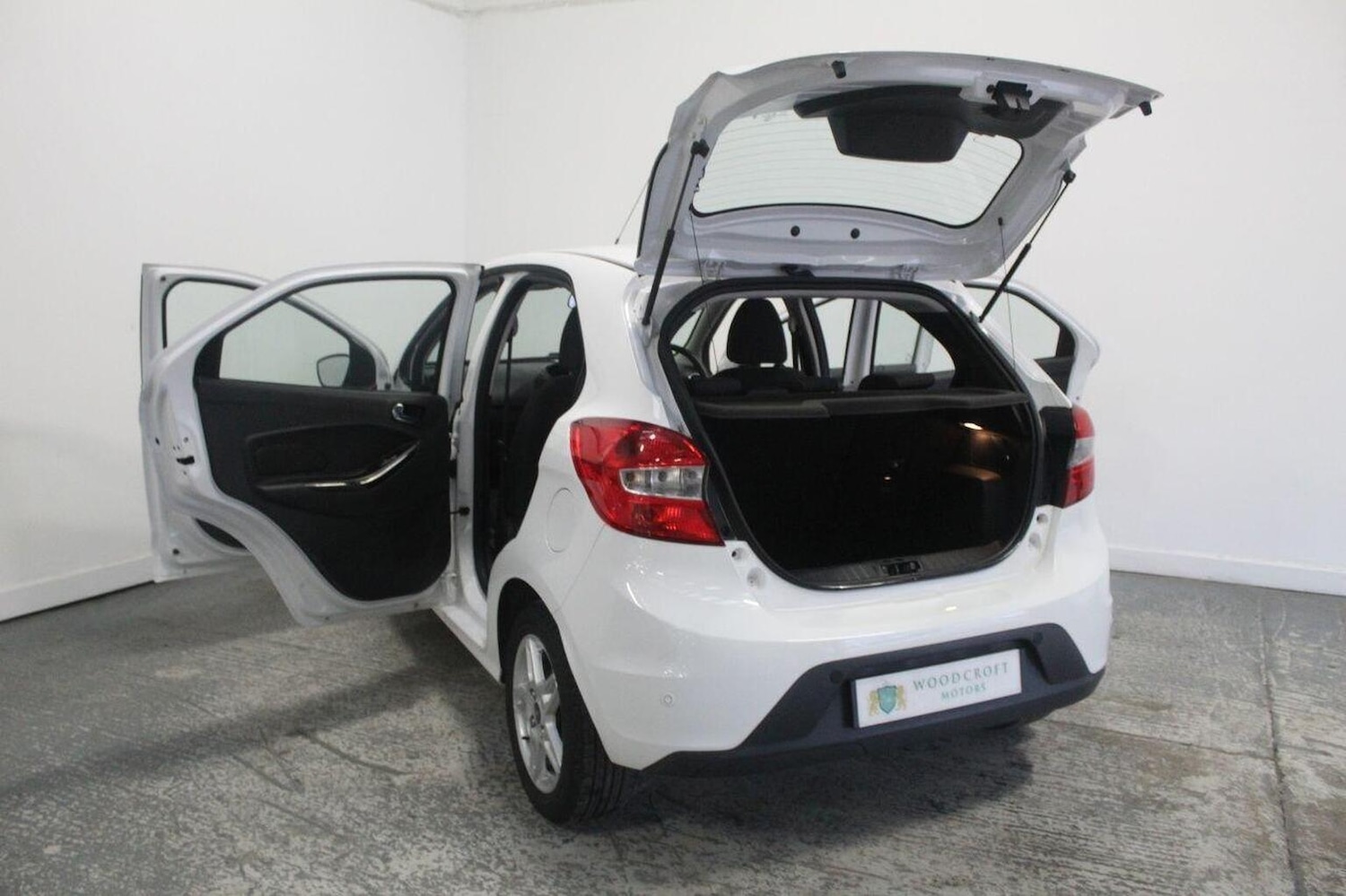 Used Ford Ka+ 2017 for sale - 77310740: Photo 19