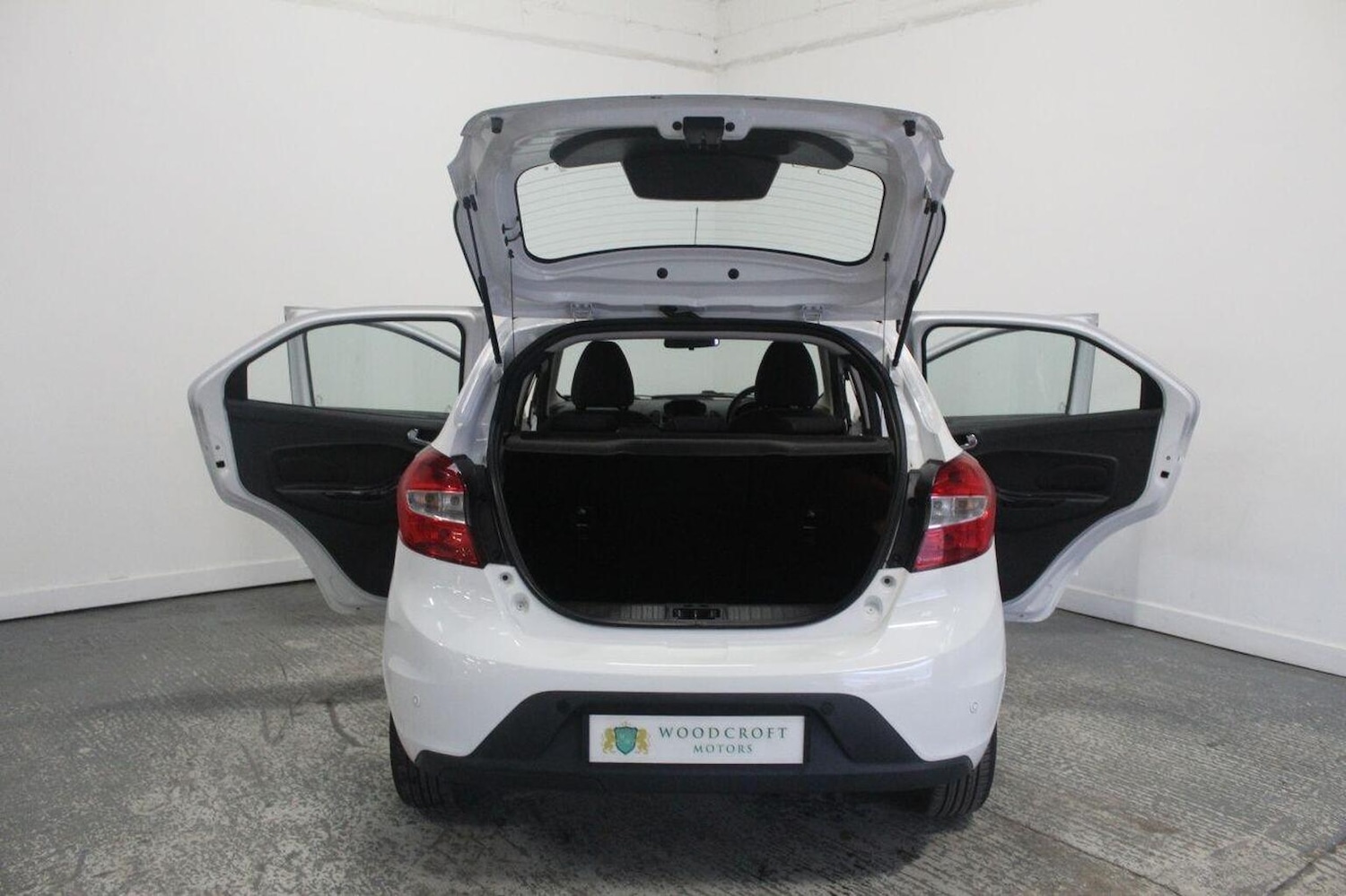 Used Ford Ka+ 2017 for sale - 77310740: Photo 21