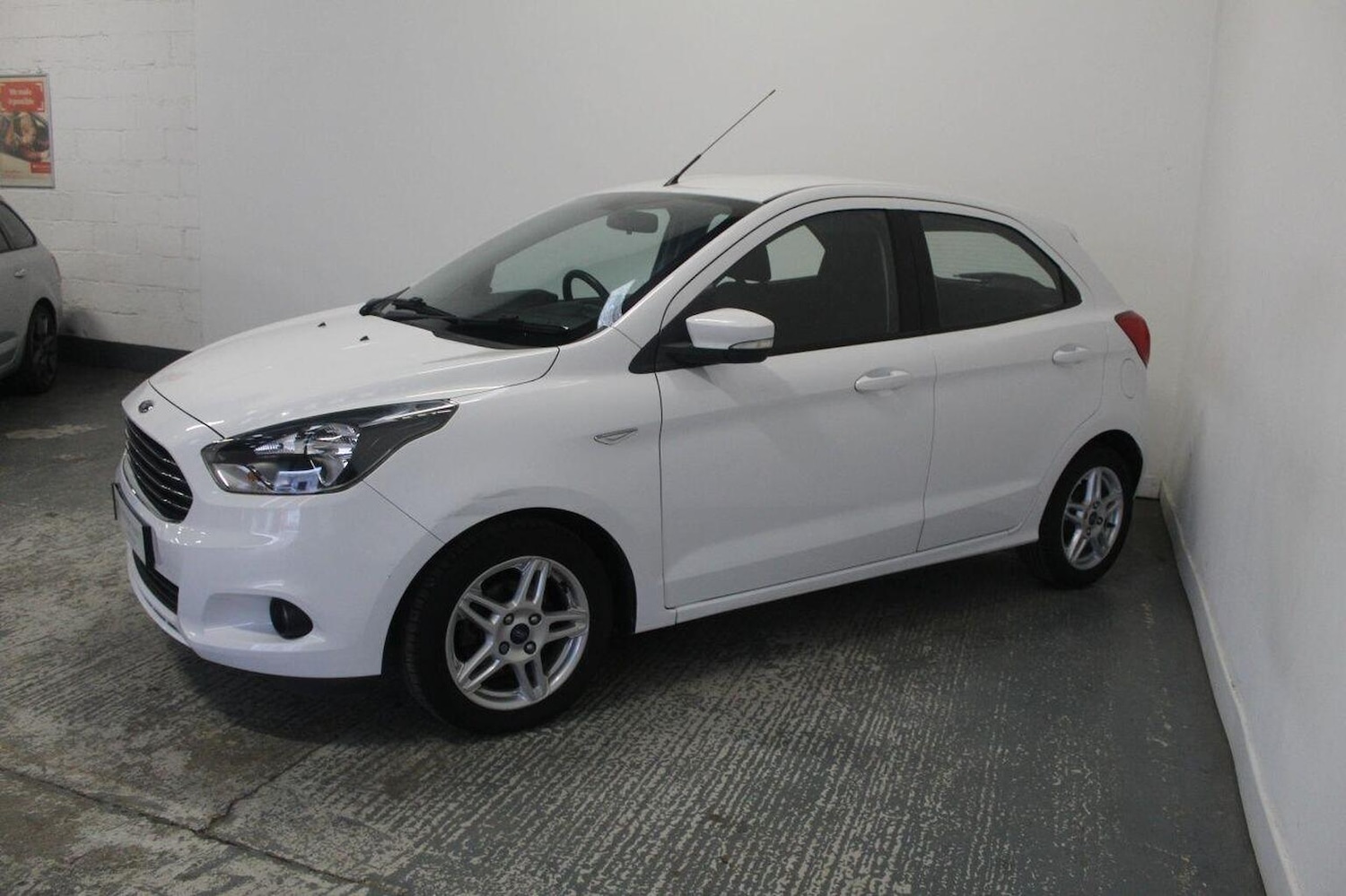 Used Ford Ka+ 2017 for sale - 77310740: Photo 5