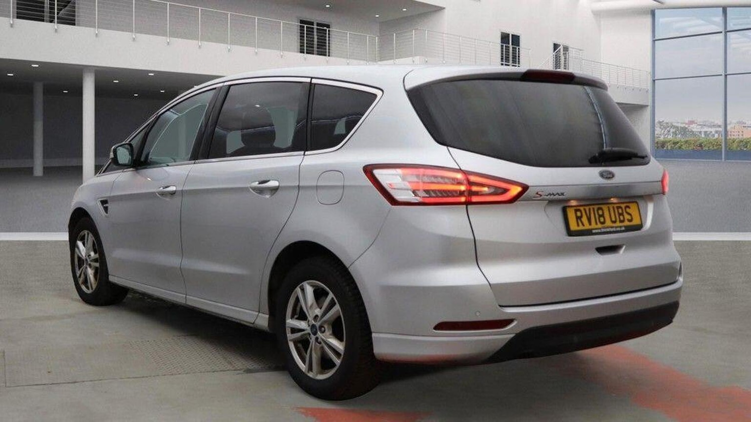 Used Ford S-Max 2018 for sale - 76583308: Photo 5