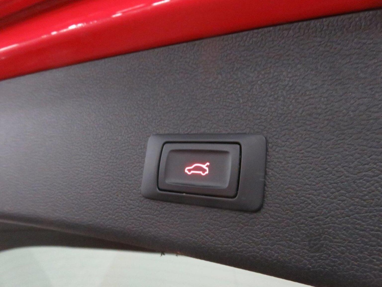 Used Audi A4 2014 for sale - 77937998: Photo 24