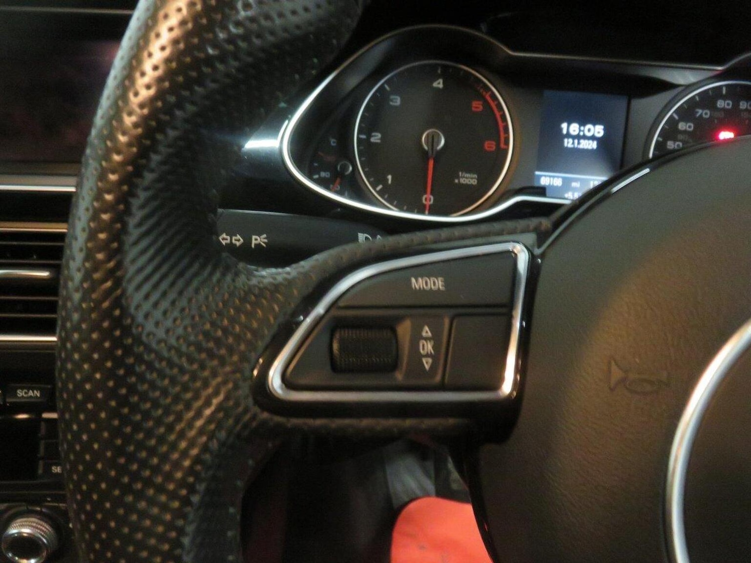 Used Audi A4 2014 for sale - 77937998: Photo 42