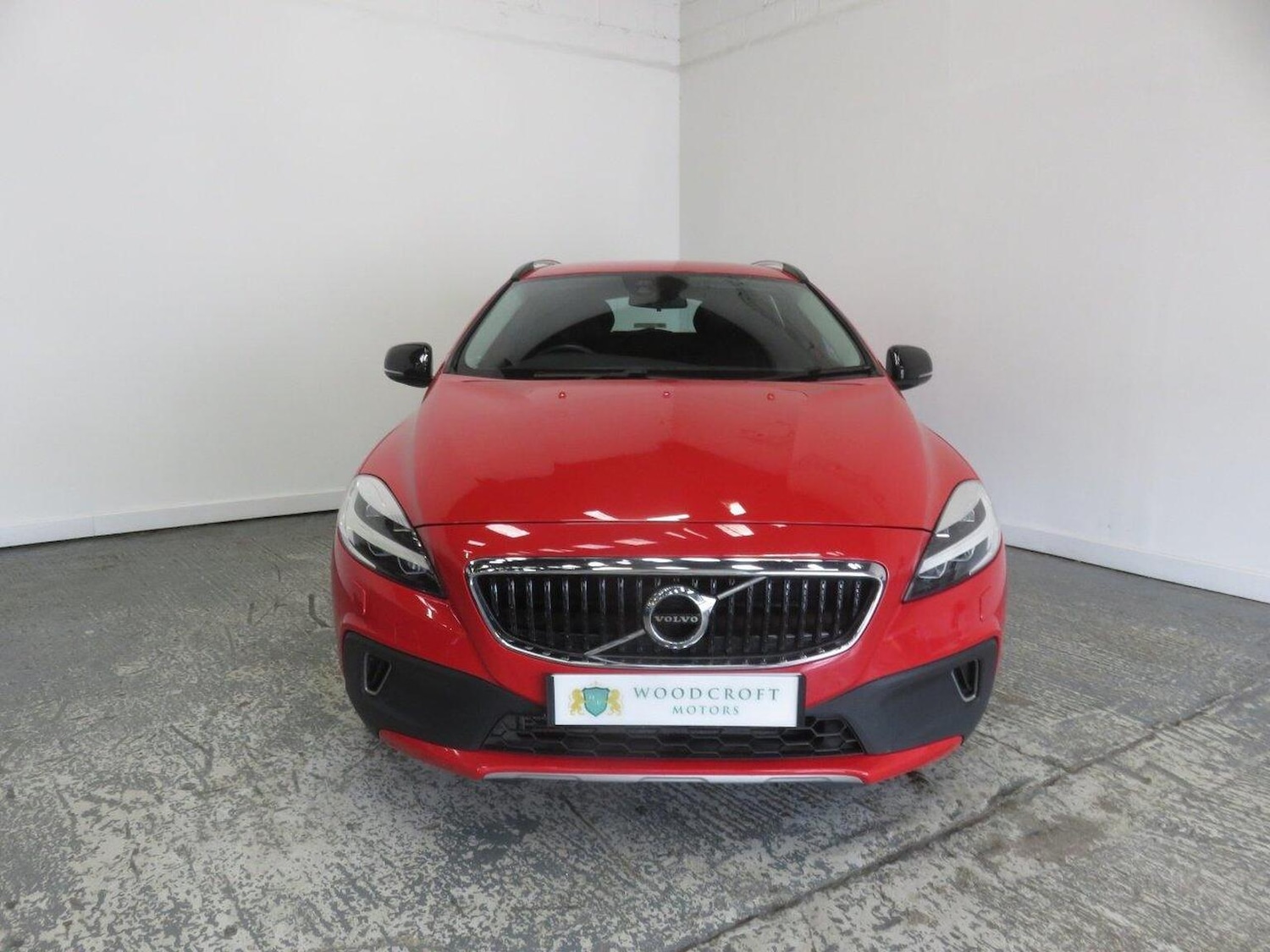 Used Volvo V40 Cross Country 2016 for sale - 77938237: Photo 13