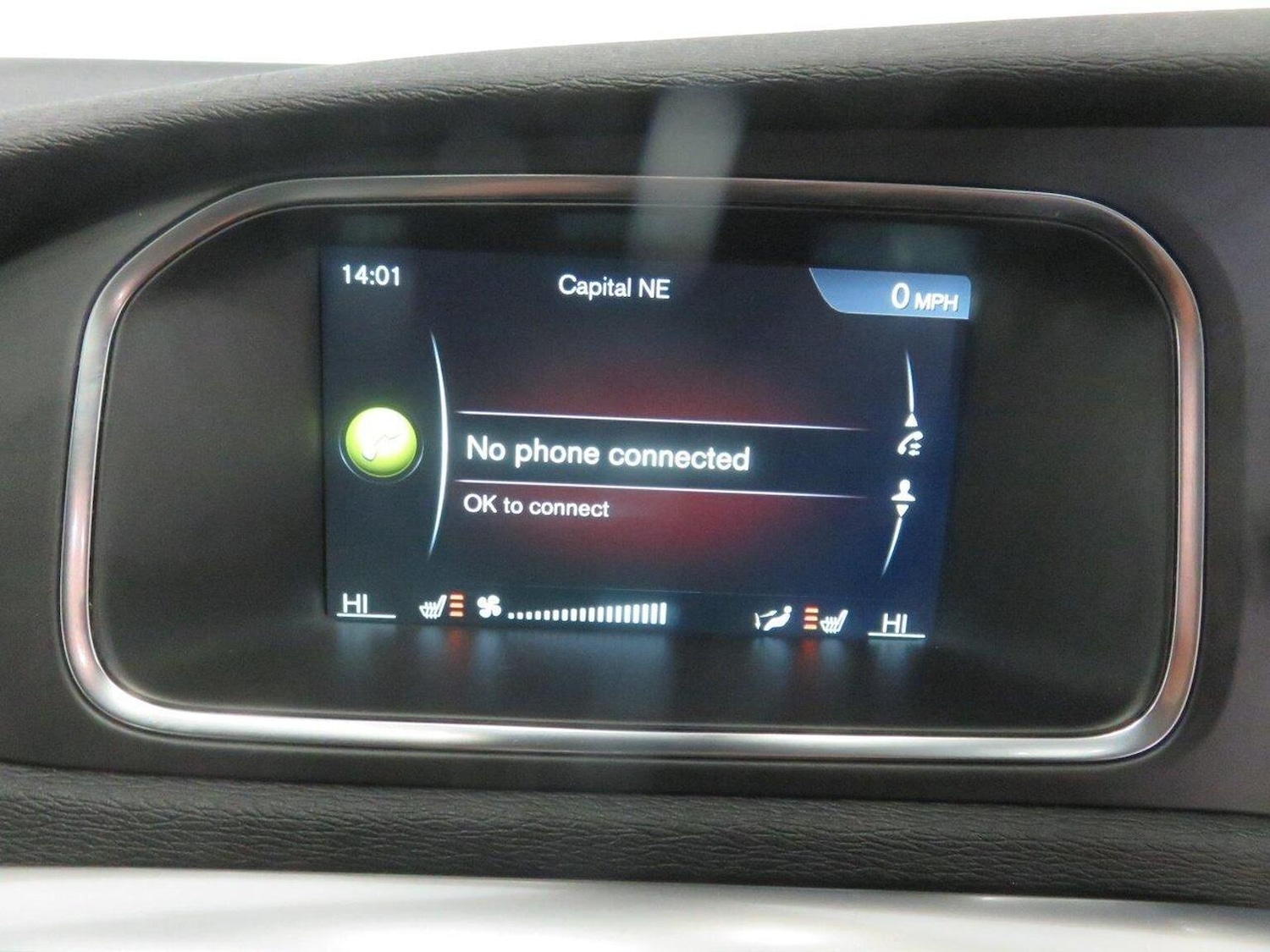 Used Volvo V40 Cross Country 2016 for sale - 77938237: Photo 33