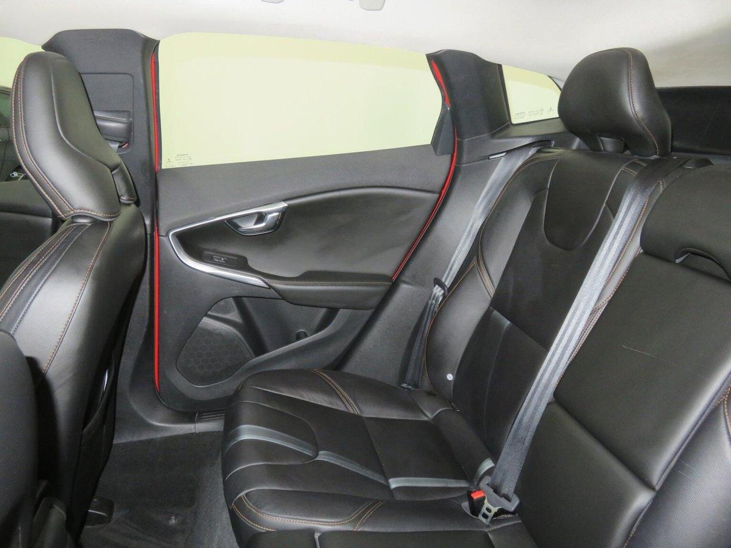 Used Volvo V40 Cross Country 2016 for sale - 77938237: Photo 49