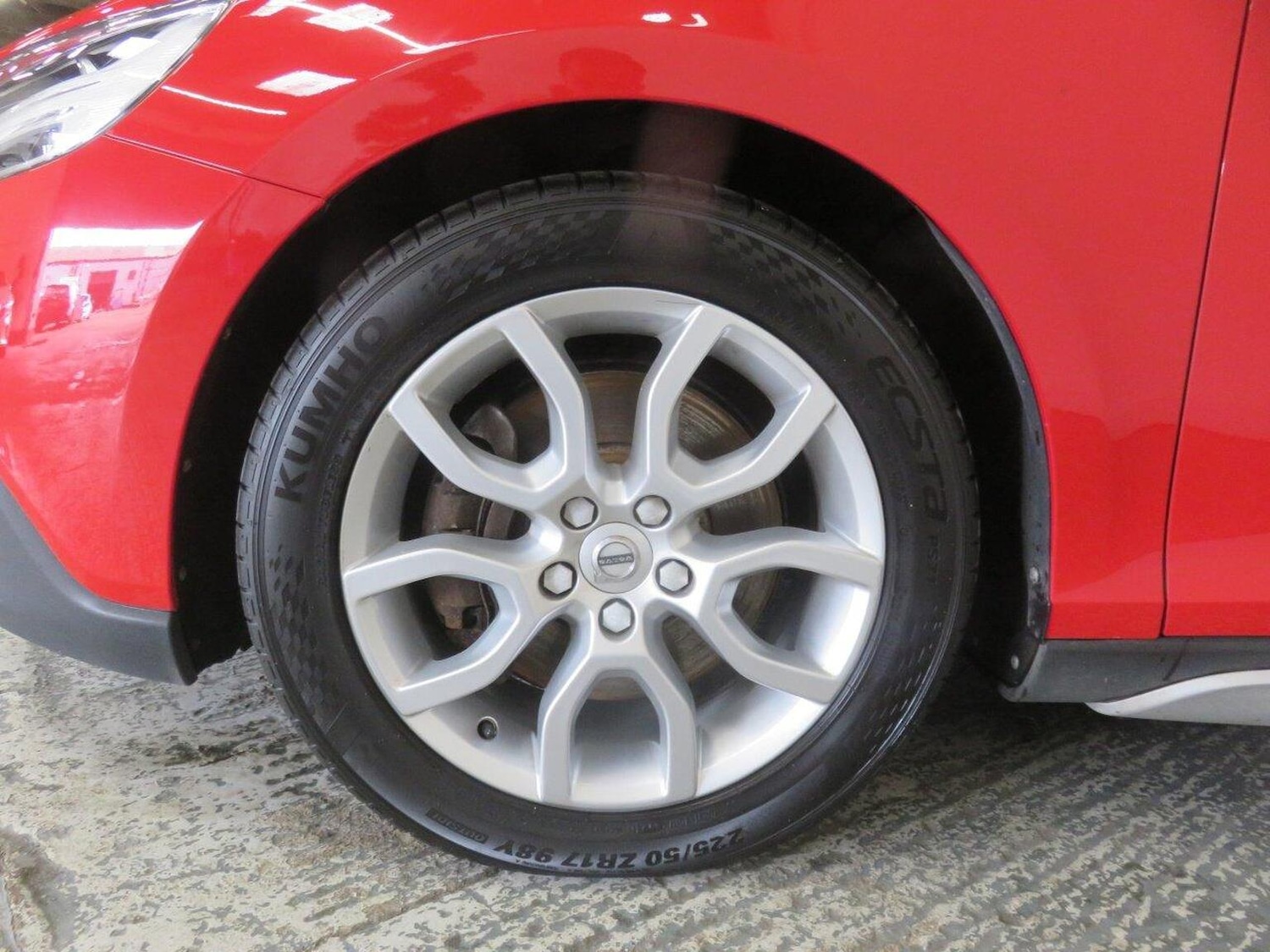 Used Volvo V40 Cross Country 2016 for sale - 77938237: Photo 51