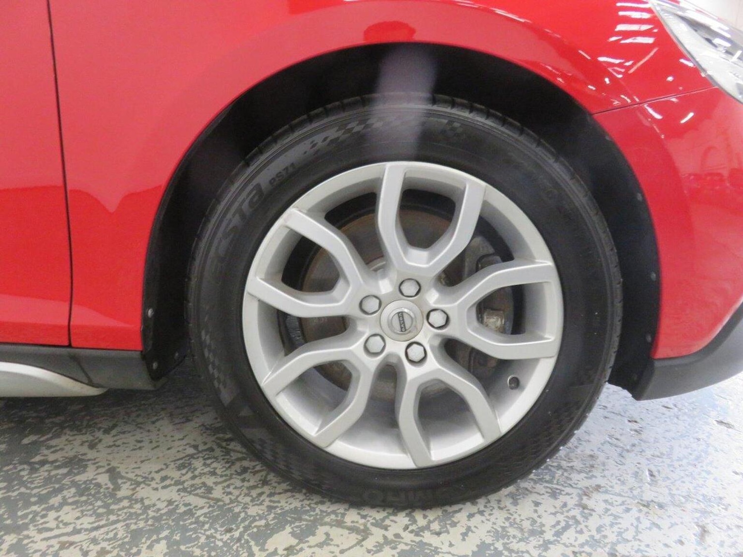 Used Volvo V40 Cross Country 2016 for sale - 77938237: Photo 52