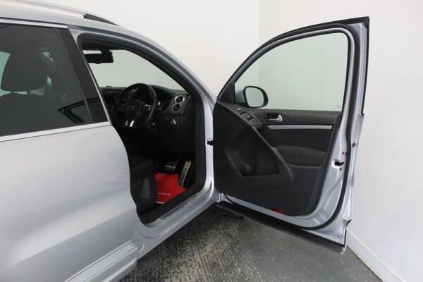 Used Volkswagen Tiguan 2015 for sale - 76016720: Photo 25