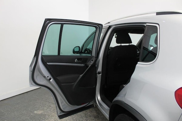 Used Volkswagen Tiguan 2015 for sale - 76016720: Photo 28