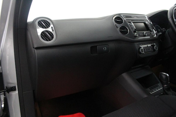 Used Volkswagen Tiguan 2015 for sale - 76016720: Photo 31