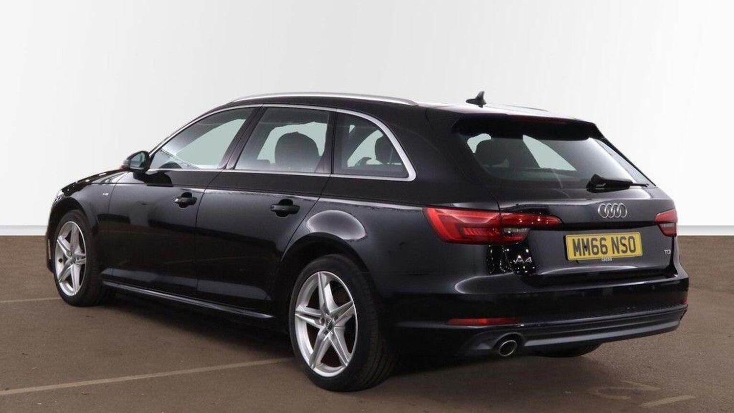 Used Audi A4 Avant 2016 for sale - 77077120: Photo 5