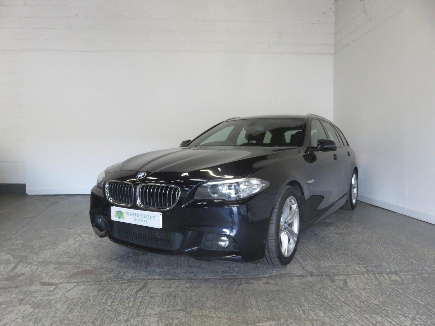 Used BMW 5 Series 2016 for sale - 77938022: Photo 2