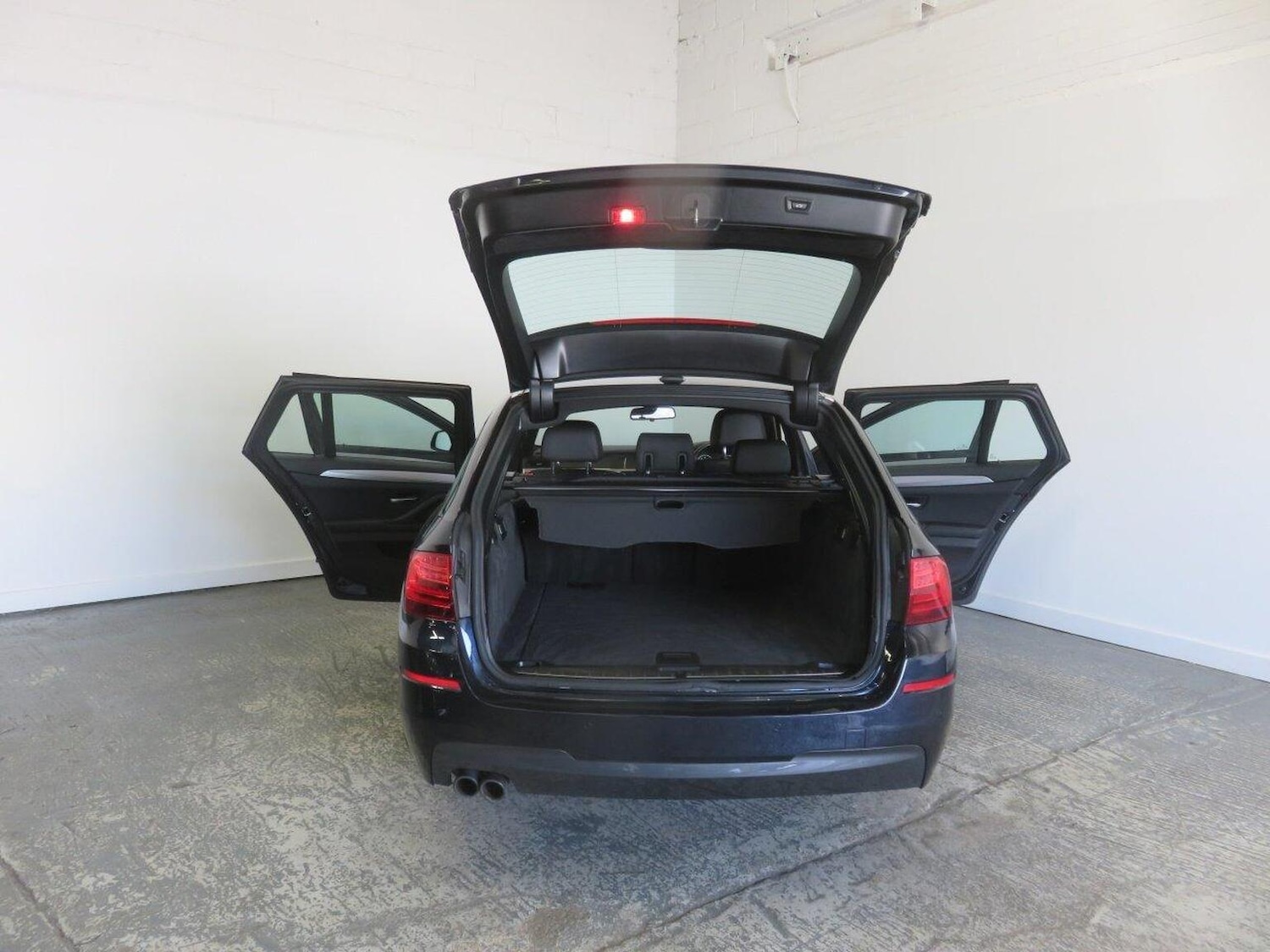 Used BMW 5 Series 2016 for sale - 77938022: Photo 21