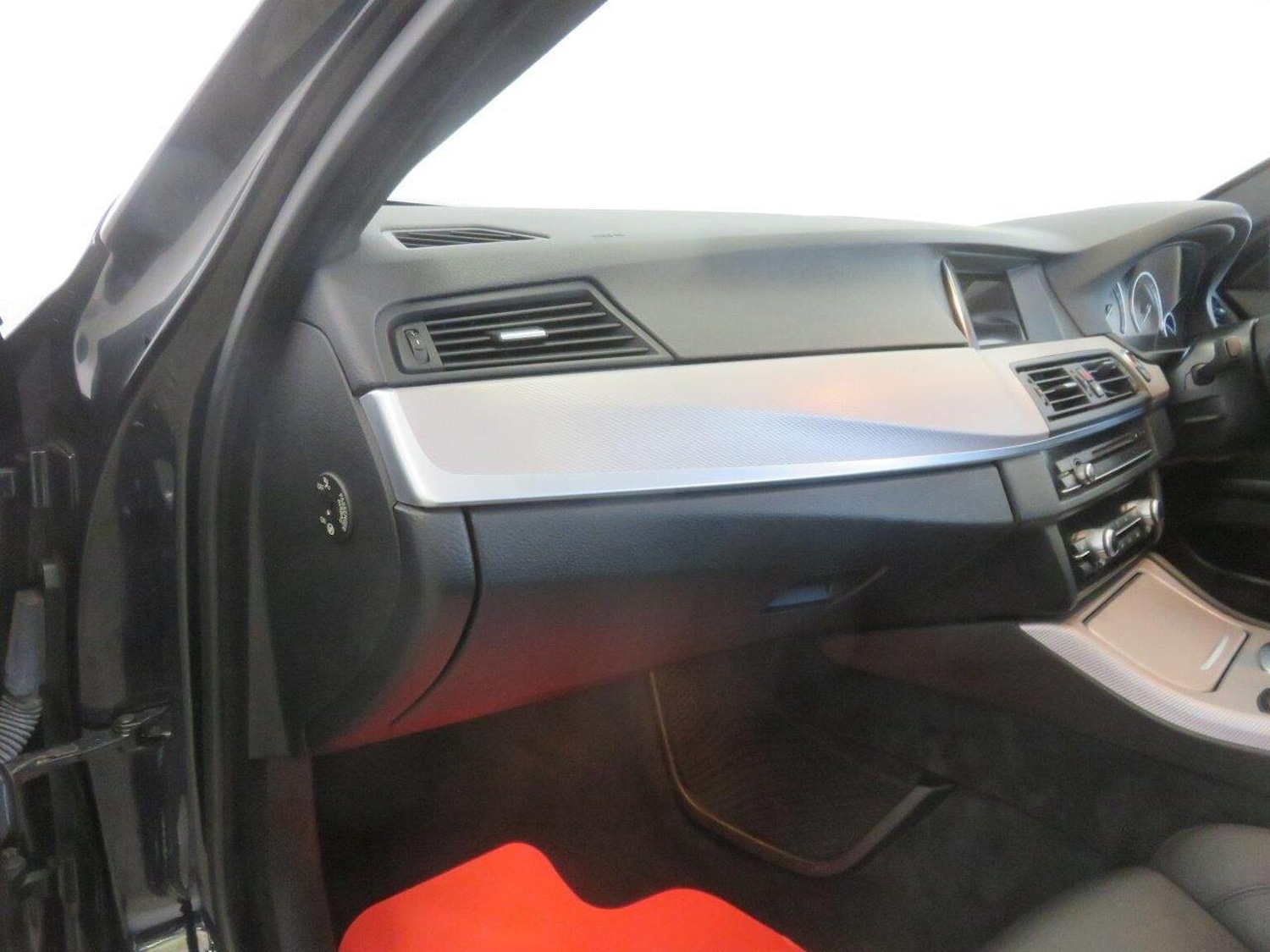 Used BMW 5 Series 2016 for sale - 77938022: Photo 30