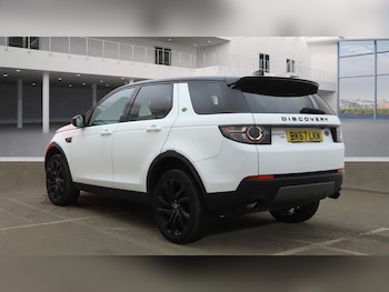 Used Land Rover Discovery Sport 2017 for sale - 77541678: Photo