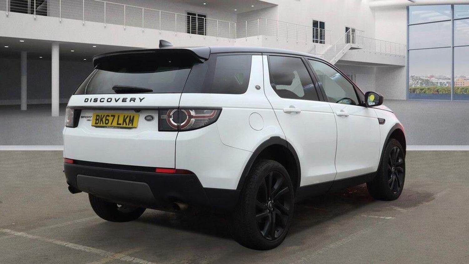 Used Land Rover Discovery Sport 2017 for sale - 77541678: Photo 5