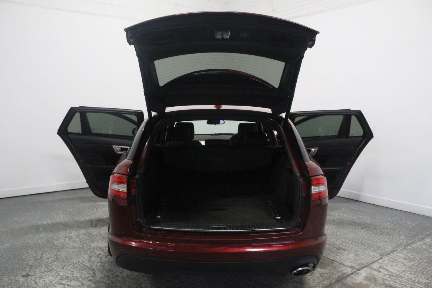 Used Jaguar XF 2014 for sale - 76904694: Photo 23