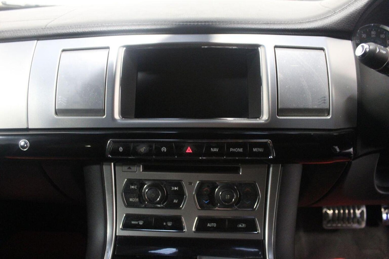 Used Jaguar XF 2014 for sale - 76904694: Photo 35