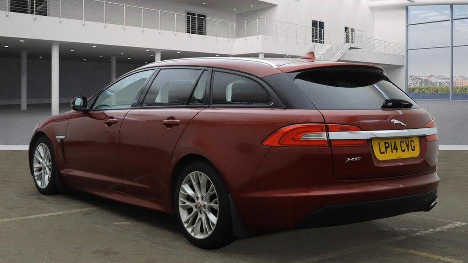 Used Jaguar XF 2014 for sale - 76904694: Photo 4