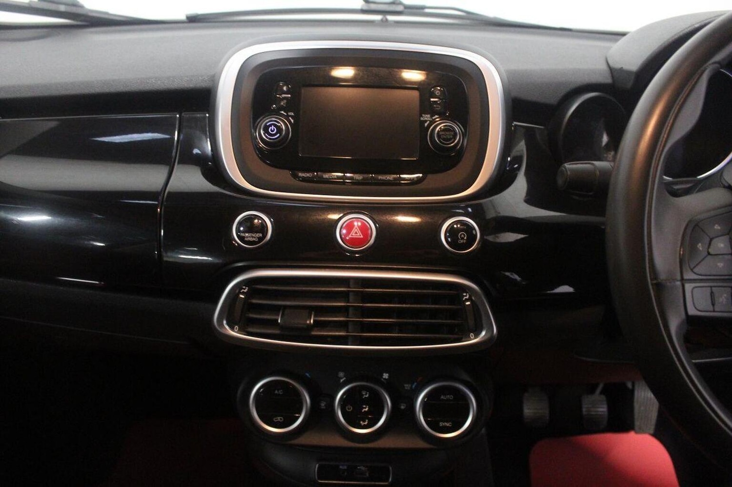 Used Fiat 500X 2015 for sale - 77264468: Photo 32