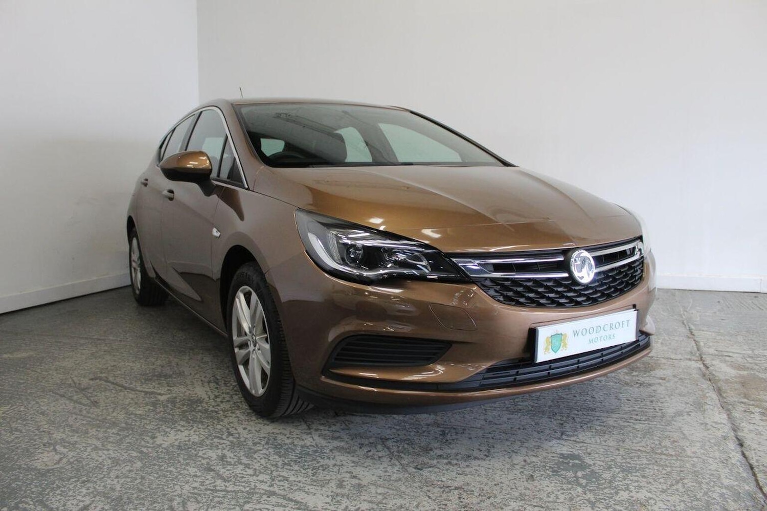 Used Vauxhall Astra 2017 for sale - 76793841: Photo 1