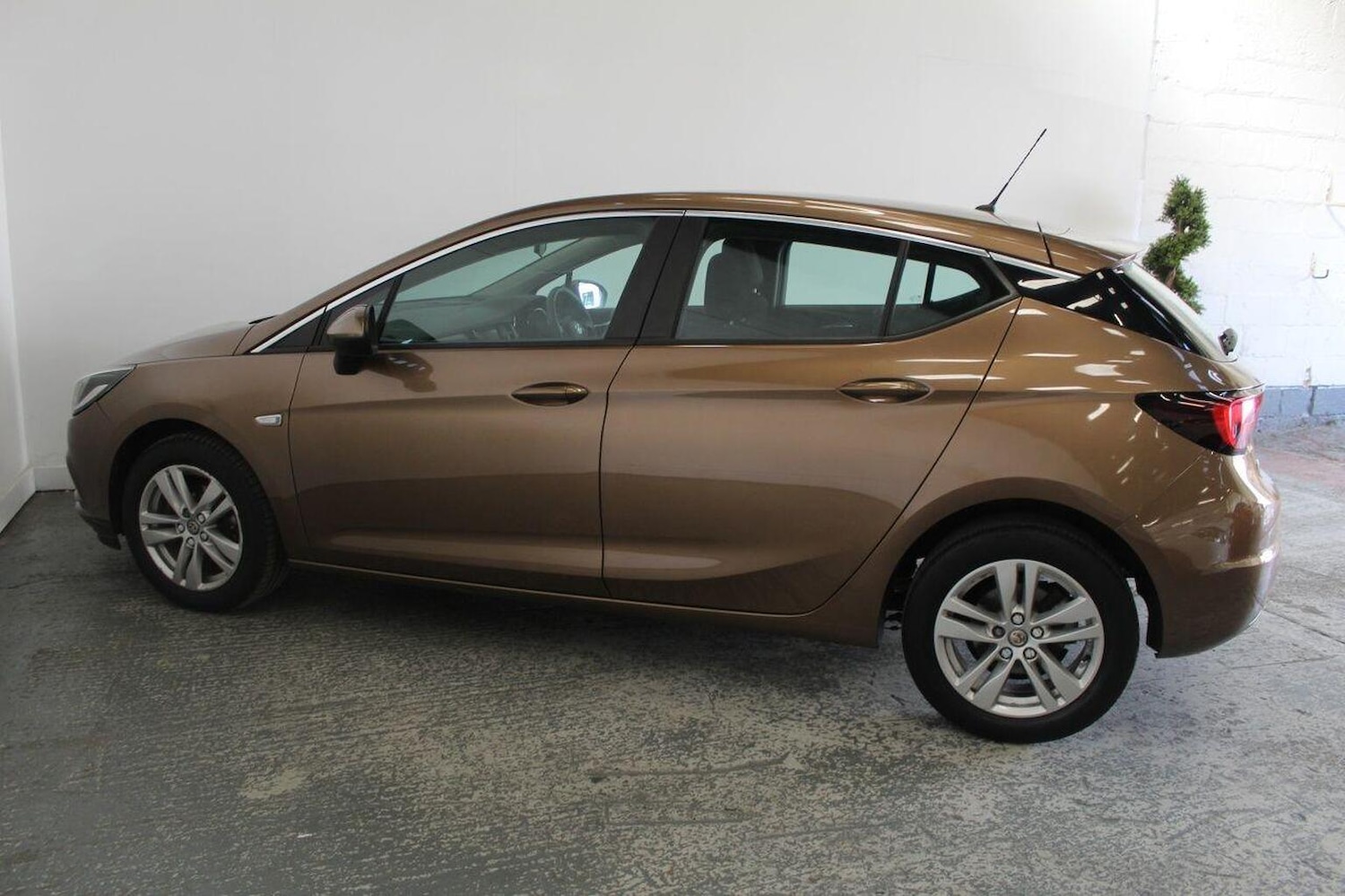 Used Vauxhall Astra 2017 for sale - 76793841: Photo 10