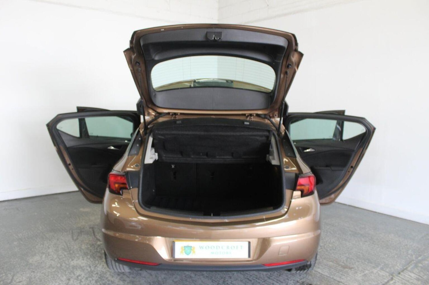 Used Vauxhall Astra 2017 for sale - 76793841: Photo 20