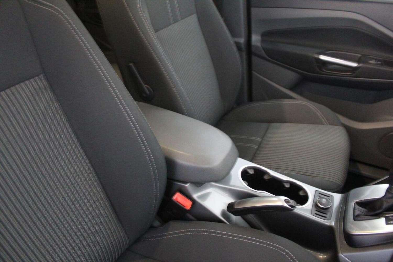 Used Ford C-Max 2015 for sale - 76963423: Photo 42